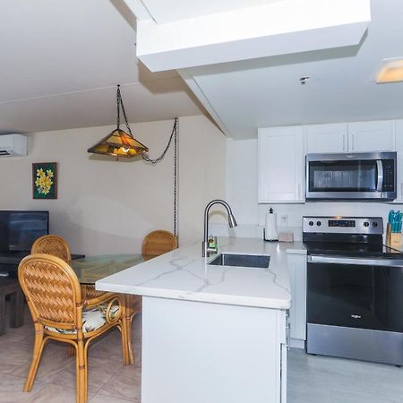 Ilikai Tower One Bedroom Lagoon View Waikiki Condos With Lanai & Free Wifi 檀香山 客房 照片